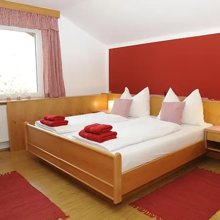 Haus Sonnenschein Apartman Mariapfarr